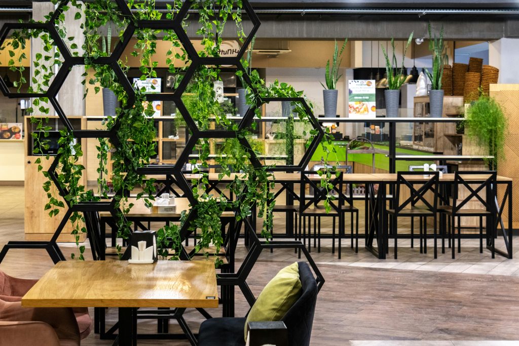 Why Choose a Local Specialist for Restaurant Fitouts in Brisbane?